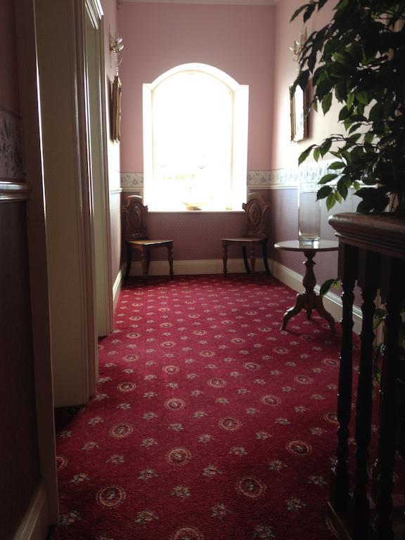 Admiralty House Bed & Breakfast โมวิลล์ ภายนอก รูปภาพ