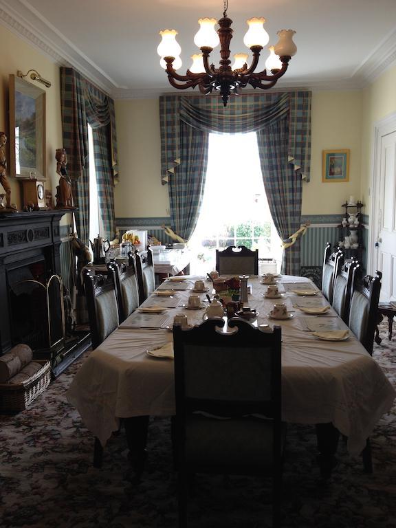 Admiralty House Bed & Breakfast โมวิลล์ ภายนอก รูปภาพ